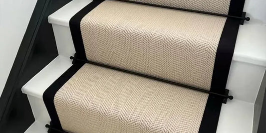 Traproedes en knologen: de klassieke afwerking voor sisal traplopers